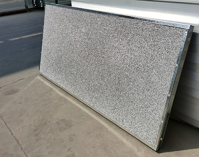 Barrière en mousse d'aluminium