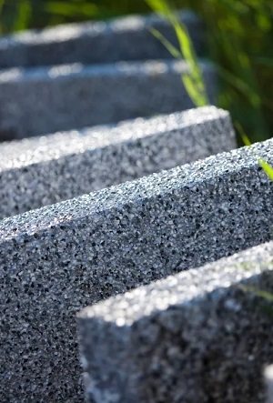 Translucent aluminum foam for construction