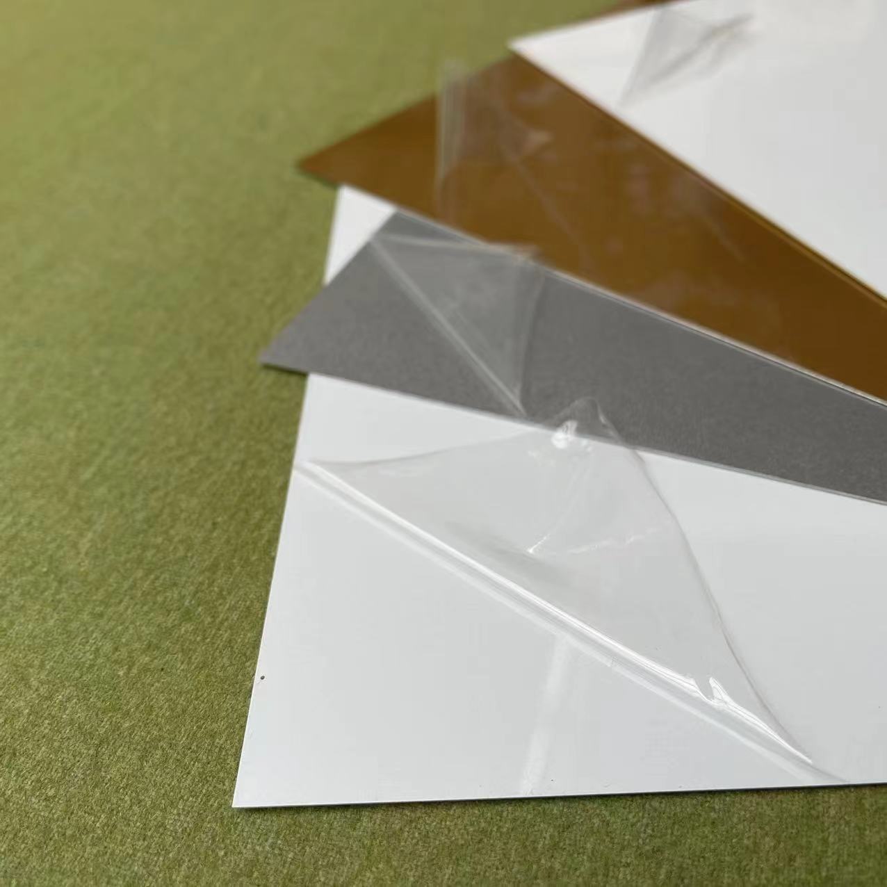 glossy aluminium sheet